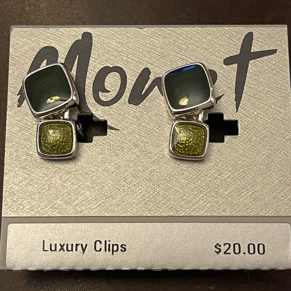 Vintage Monet Luxury Clips Sandstorm Earrings Signed